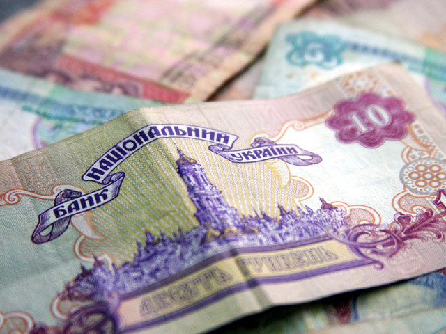 Fitch: в следующем году госдолг Украины "съест" половину...